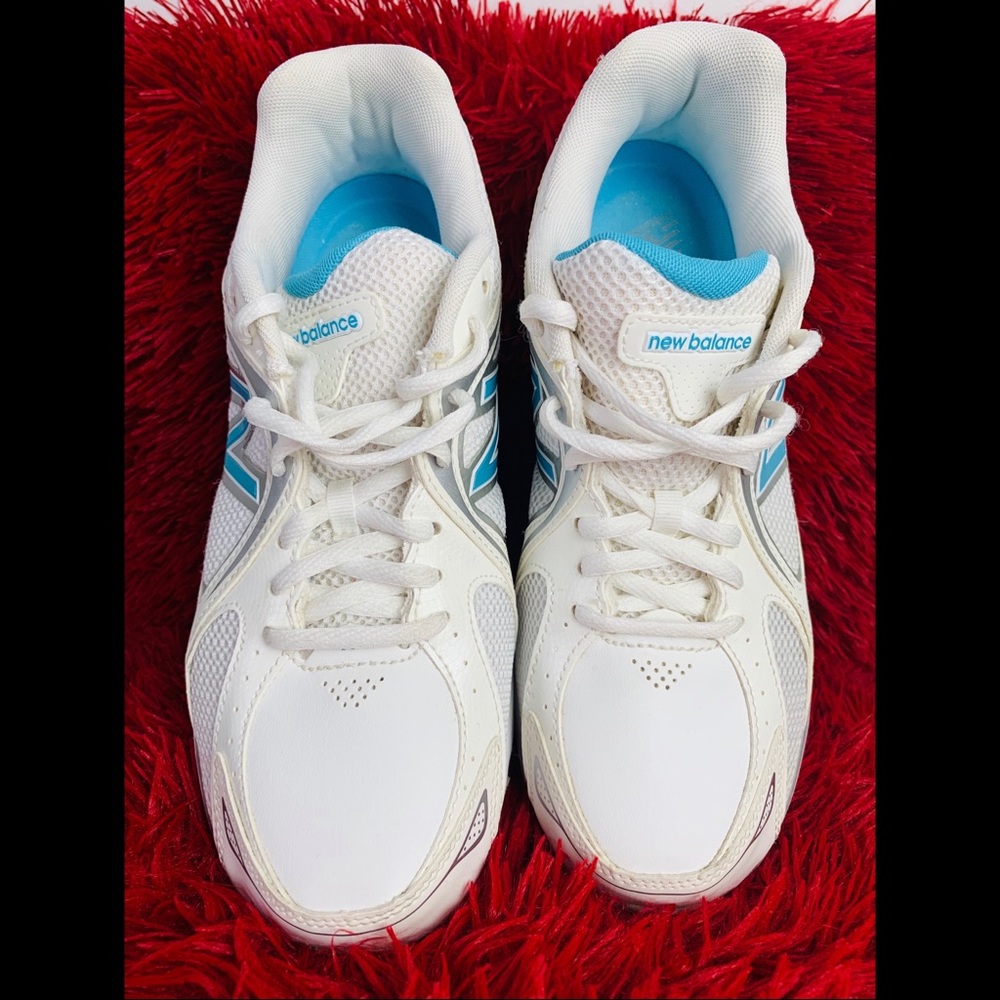 New Balance Women's 847 Walking Shoes/Sneakers - Picture 3 of 8